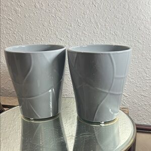 Set of Two Gray Ceramic Planters